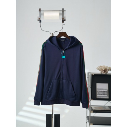 Gucci Thin Jackets For Men in 222957