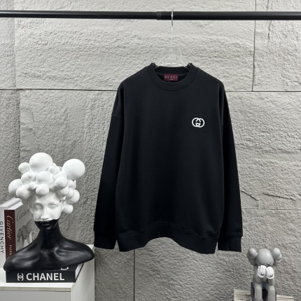Gucci Hoodies for Men in 222966