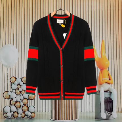 Gucci Sweaters for Women in 222990