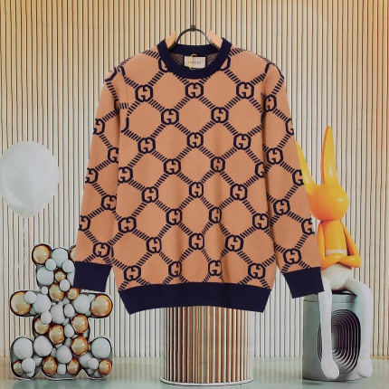 Gucci Sweaters for Men in 222999