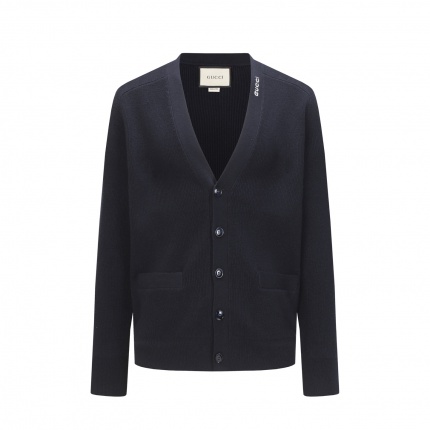 Gucci Sweaters for Men in 223004