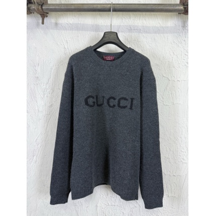 Gucci Sweaters for Men in 223006