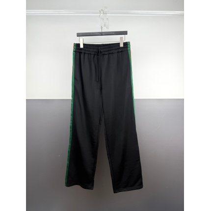 Gucci Pants for Men in 223026