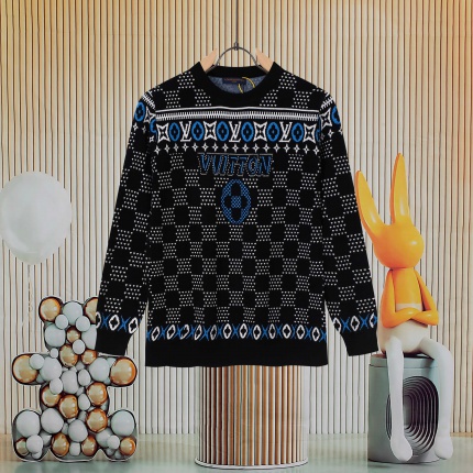 Louis Vuitton  Sweaters for Men in 223117