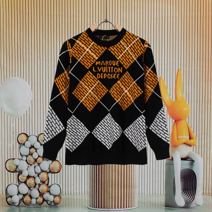 Louis Vuitton  Sweaters for Men in 223123