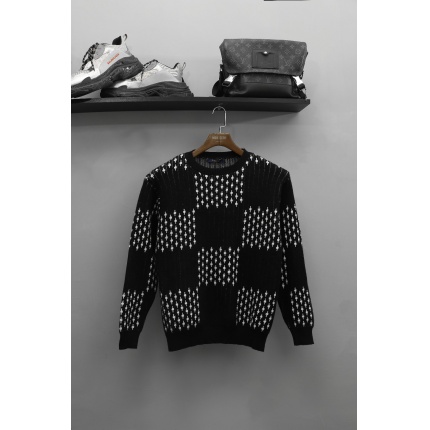 Louis Vuitton  Sweaters for Men in 223124
