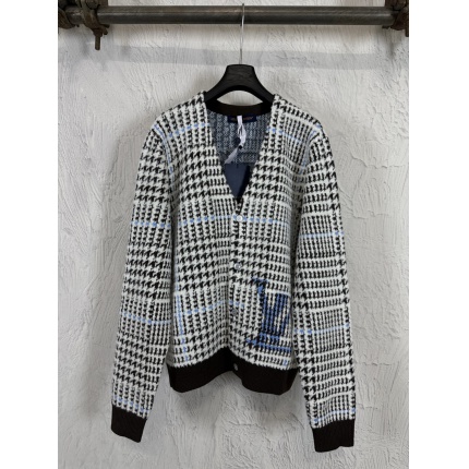 Louis Vuitton  Sweaters for Men in 223159