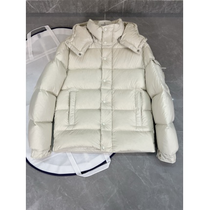Moncle Thick Coats For Women in 223227
