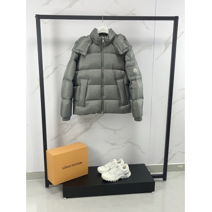 Moncle Thick Coats For Women in 223257