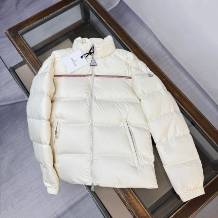 Moncle Thick Coats For Men in 223274