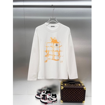 Moncler Long-Sleeved T-shirts for Men in 223281