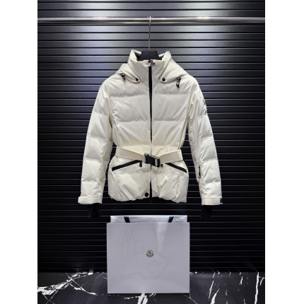 Moncle Thick Coats For Women in 223297