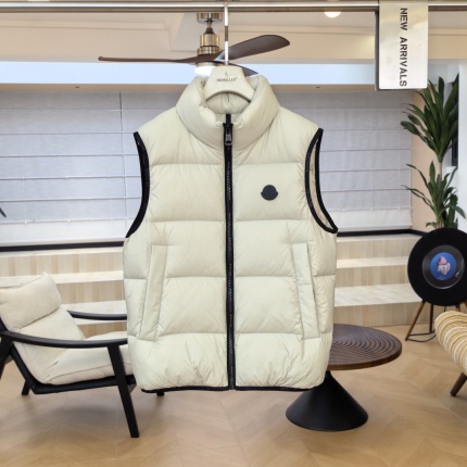 Moncle Thick Coats For Men in 223315