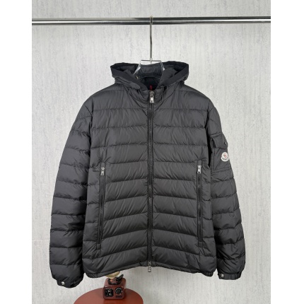 Moncle Thick Coats For Men in 223406