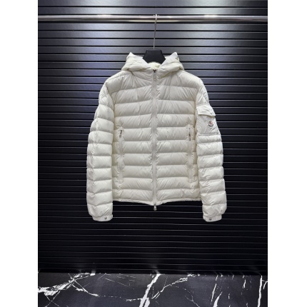 Moncle Thick Coats For Men in 223422