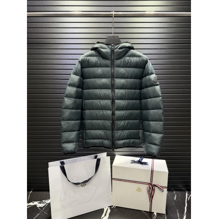 Moncle Thick Coats For Men in 223472