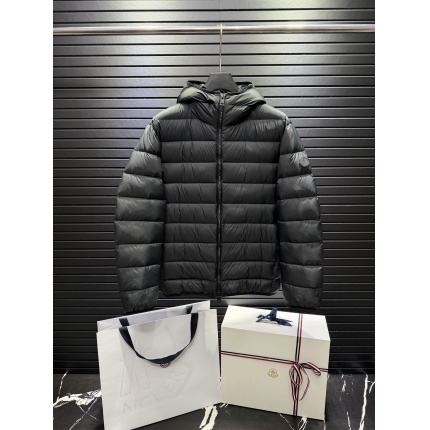 Moncle Thick Coats For Men in 223474
