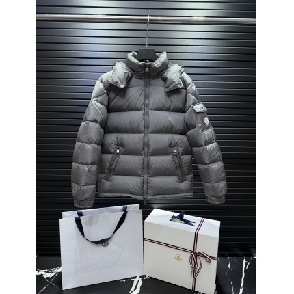 Moncle Thick Coats For Men in 223475