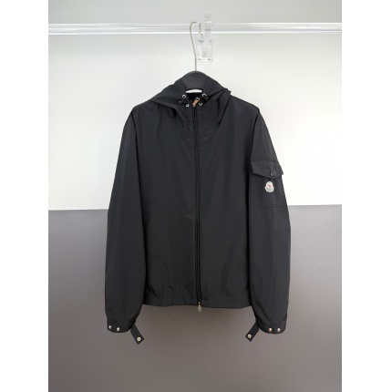Moncle Thin Jackets For Men in 223549