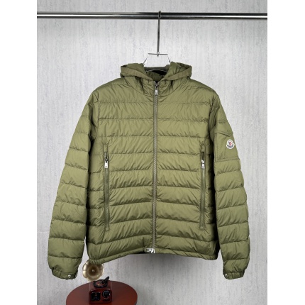 Moncle Thick Coats For Men in 223550