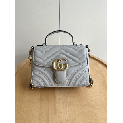 Gucci AAA Quality Handbags in 223873