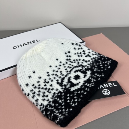 Chanel Hats in 223949
