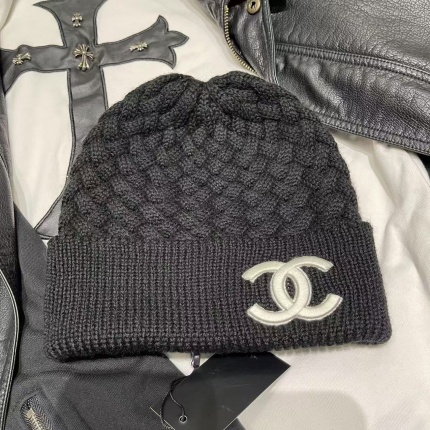 Chanel Hats in 223981