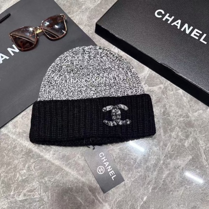 Chanel Hats in 223984