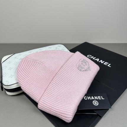 Chanel Hats in 224025