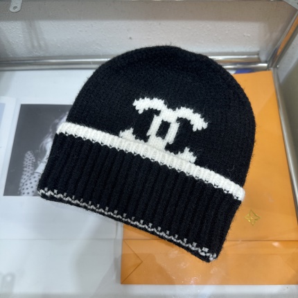 Chanel Hats in 224092