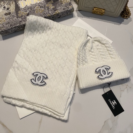 Chanel Hats in 224114