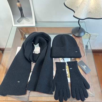 Chanel Hats in 224121