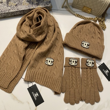 Chanel Hats in 224128