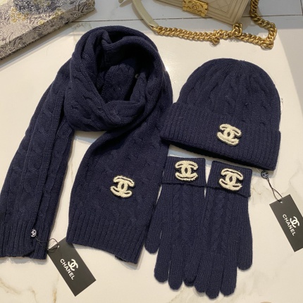 Chanel Hats in 224131