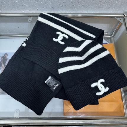 Chanel Hats in 224132