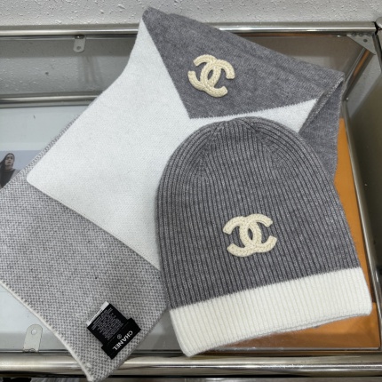 Chanel Hats in 224142