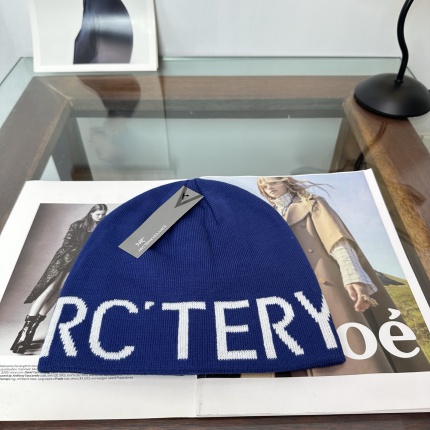 ARC`TERYX Caps in 224244