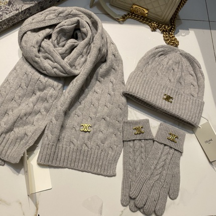 Celine Hats in 224364