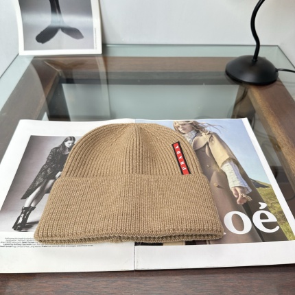 prada Hats in 224401