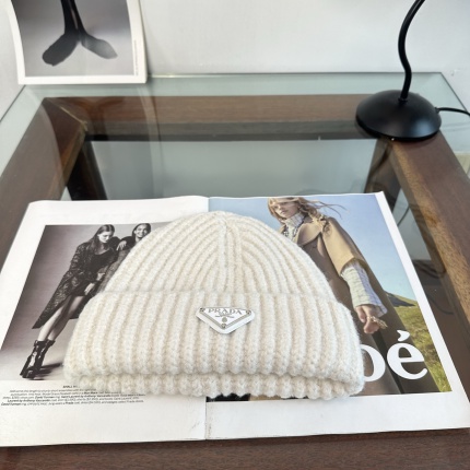 prada Hats in 224408