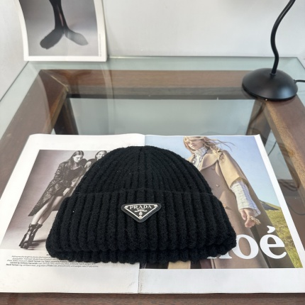 prada Hats in 224416