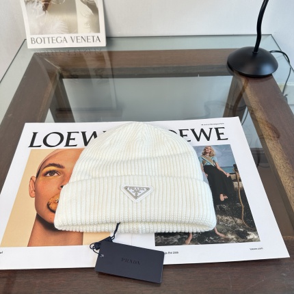 prada Hats in 224422