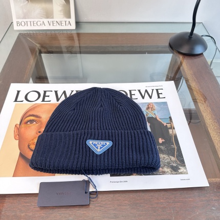 prada Hats in 224423