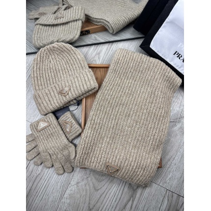 prada Hats in 224438