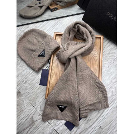 prada Hats in 224441