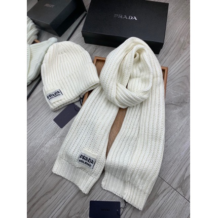 prada Hats in 224452
