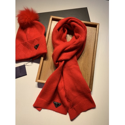 prada Hats in 224460