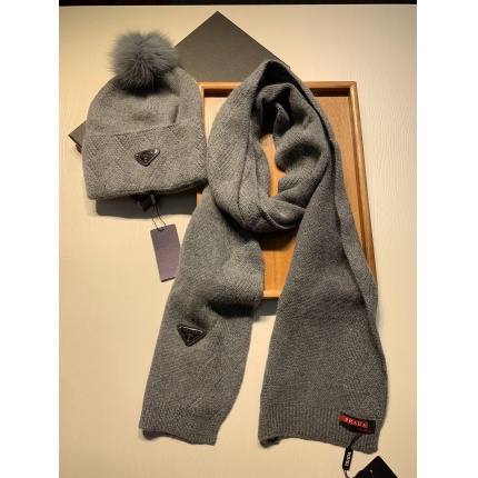 prada Hats in 224463