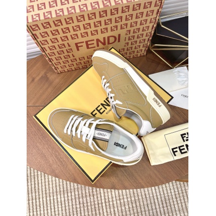 Fendi Sneakers For Men in 224581