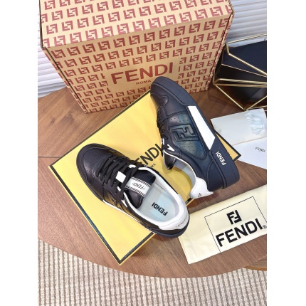 Fendi Sneakers For Men in 224582